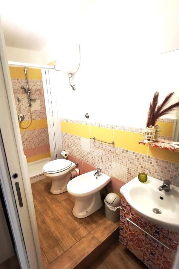 A Due Passi Dal Centro Sweet Rooms Agrigento Bagian luar foto